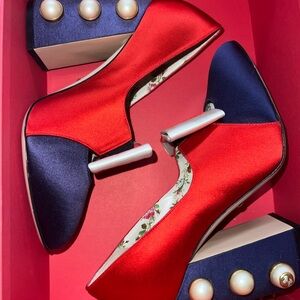 Gucci Red and Blue Heels with Pearl Accents size 9 or 39 in European size